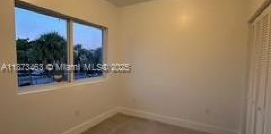 Casa en Fort Lauderdale, Florida 3 dormitorios № 2054854