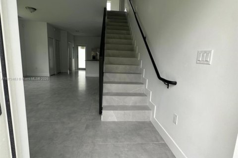 Casa en alquiler en Fort Lauderdale, Florida, 3 dormitorios № 2054854 - foto 6