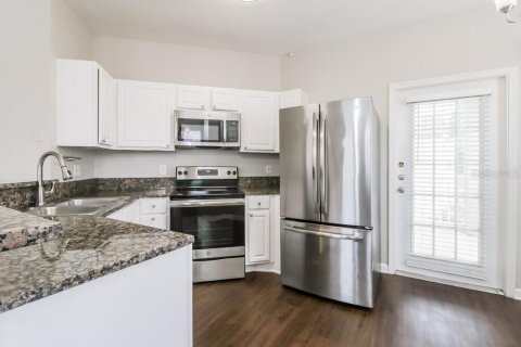 Adosado en alquiler en Tampa, Florida, 2 dormitorios, 125.7 m2 № 1869483 - foto 7
