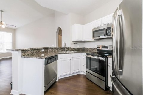 Adosado en alquiler en Tampa, Florida, 2 dormitorios, 125.7 m2 № 1869483 - foto 8