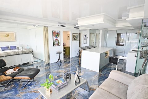 Condominio en venta en Miami Beach, Florida, 1 dormitorio, 61.22 m2 № 1888319 - foto 6