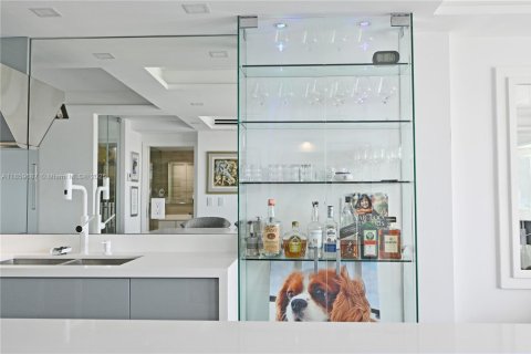 Condominio en venta en Miami Beach, Florida, 1 dormitorio, 61.22 m2 № 1888319 - foto 23
