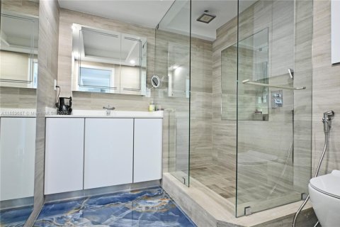 Condominio en venta en Miami Beach, Florida, 1 dormitorio, 61.22 m2 № 1888319 - foto 7