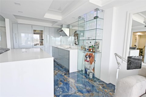 Condominio en venta en Miami Beach, Florida, 1 dormitorio, 61.22 m2 № 1888319 - foto 24