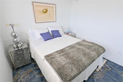 Condominio en venta en Miami Beach, Florida, 1 dormitorio, 61.22 m2 № 1888319 - foto 8