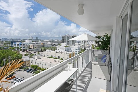 Condominio en venta en Miami Beach, Florida, 1 dormitorio, 61.22 m2 № 1888319 - foto 11
