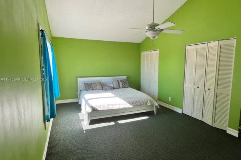 House in Hobe Sound, Florida 4 bedrooms, 214.98 sq.m. № 2041392 - photo 17