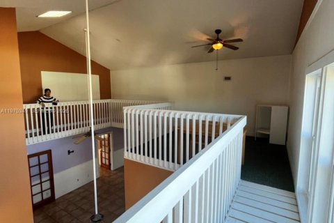 House in Hobe Sound, Florida 4 bedrooms, 214.98 sq.m. № 2041392 - photo 23