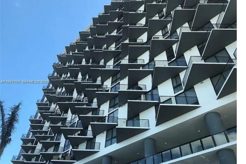 Кондоминиум с 1 спальней в Дорал, Флорида № 2003148