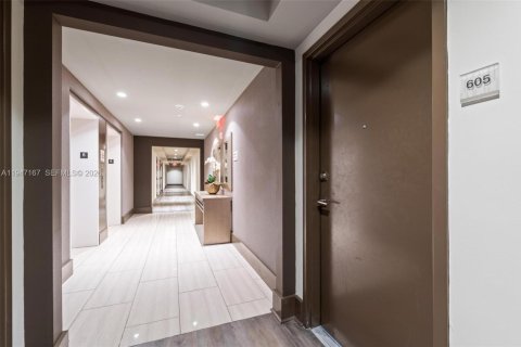 Copropriété à vendre à Doral, Floride: 1 chambre, 63.92 m2 № 2003148 - photo 4