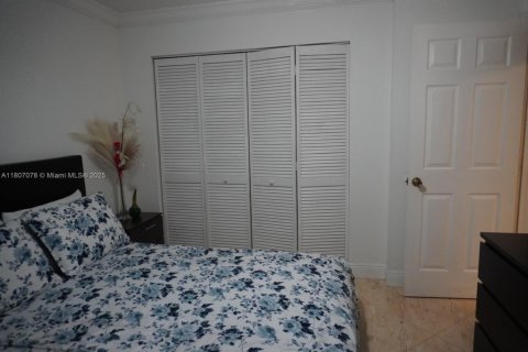 Townhouse in Miami Gardens, Florida 3 bedrooms, 125.05 sq.m. № 1749790 - photo 17