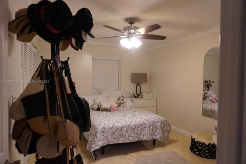 Townhouse in Miami Gardens, Florida 3 bedrooms, 125.05 sq.m. № 1749790 - photo 6