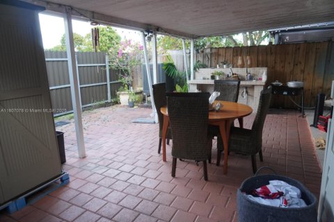 Townhouse in Miami Gardens, Florida 3 bedrooms, 125.05 sq.m. № 1749790 - photo 18