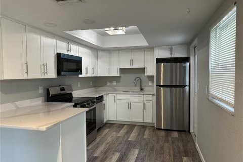 Immobilier commercial à vendre à Madeira Beach, Floride: 6 chambres, 314.01 m2 № 2322643 - photo 30