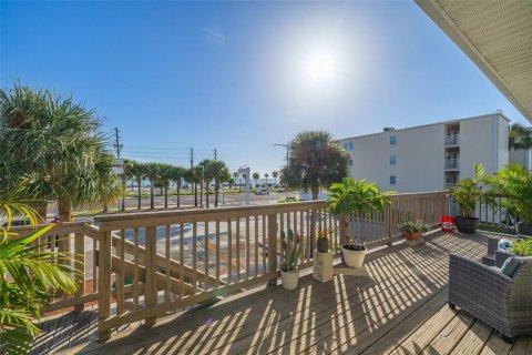 Immobilier commercial à vendre à Madeira Beach, Floride: 6 chambres, 314.01 m2 № 2322643 - photo 16