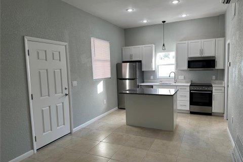 Immobilier commercial à vendre à Madeira Beach, Floride: 6 chambres, 314.01 m2 № 2322643 - photo 25