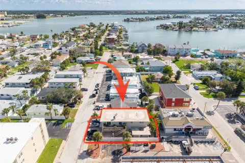 Immobilier commercial à vendre à Madeira Beach, Floride: 6 chambres, 314.01 m2 № 2322643 - photo 4