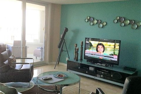 Снять в аренду кондоминиум в Помпано-Бич, Флорида 2 спальни, 152.73м2, № 1646294 - фото 17