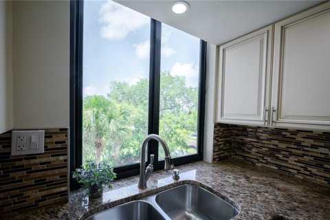 Condominio en venta en Sarasota, Florida, 2 dormitorios, 128.86 m2 № 2223617 - foto 15