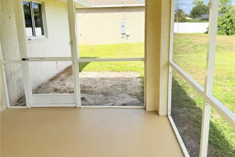 Casa en venta en Port Charlotte, Florida, 3 dormitorios, 116.03 m2 № 2433536 - foto 7