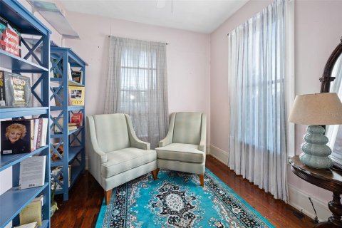Commercial property in DeLand, Florida 383.04 sq.m. № 2096637 - photo 23