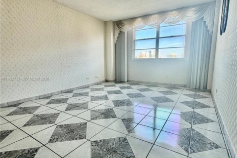Copropriété à vendre à Sunny Isles Beach, Floride: 1 chambre, 87.61 m2 № 2026714 - photo 23