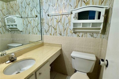 Copropriété à vendre à Sunny Isles Beach, Floride: 1 chambre, 87.61 m2 № 2026714 - photo 19