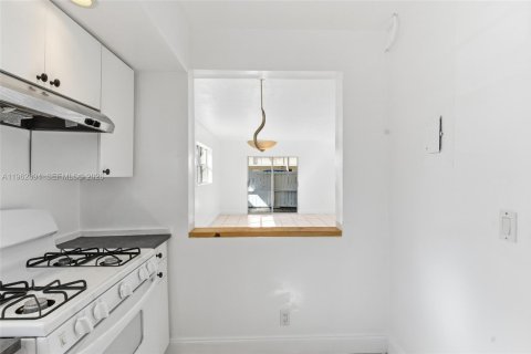 Купить кондоминиум в Пайнкрест, Флорида 1 спальня, 65.03м2, № 2025750 - фото 11