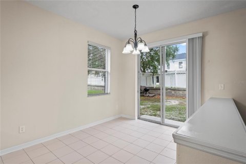 Casa en venta en Wesley Chapel, Florida, 5 dormitorios, 322.74 m2 № 1792691 - foto 7