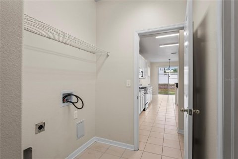 Casa en venta en Wesley Chapel, Florida, 5 dormitorios, 322.74 m2 № 1792691 - foto 23