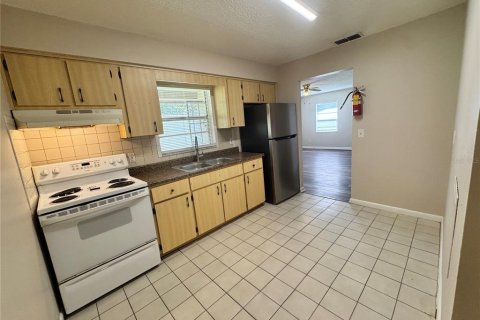 Appartement à louer à Leesburg, Floride: 3 chambres, 74.32 m2 № 2104723 - photo 4