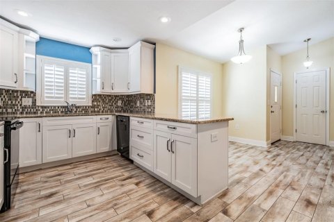 Casa en venta en San Antonio, Florida, 2 dormitorios, 129.88 m2 № 1560256 - foto 29