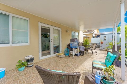 Apartamento en alquiler en Hialeah, Florida, 1 dormitorio, 132.66 m2 № 1987089 - foto 6