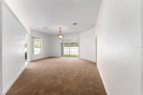 House in Ocala, Florida 3 bedrooms, 196.67 sq.m. № 1514911 - photo 12