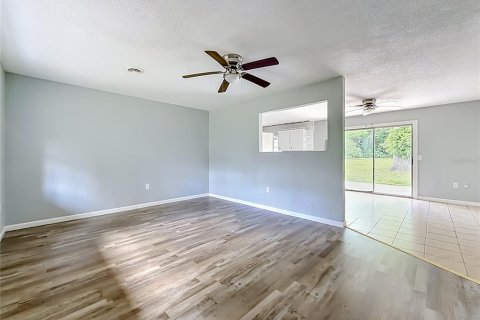 Villa ou maison à vendre à Ocala, Floride: 3 chambres, 114.27 m2 № 2229101 - photo 3