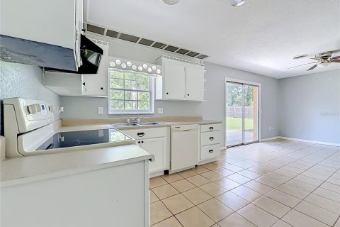 Villa ou maison à vendre à Ocala, Floride: 3 chambres, 114.27 m2 № 2229101 - photo 12