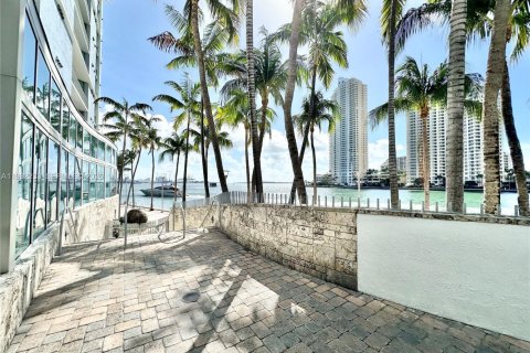 Copropriété à vendre à Miami, Floride: 1 chambre, 78.6 m2 № 2080202 - photo 23