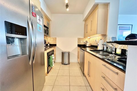 Copropriété à vendre à Miami, Floride: 1 chambre, 78.6 m2 № 2080202 - photo 3