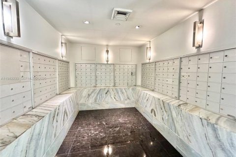 Copropriété à vendre à Miami, Floride: 1 chambre, 78.6 m2 № 2080202 - photo 20