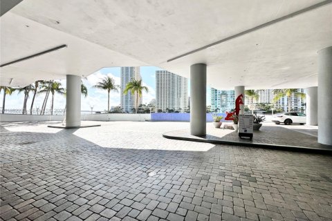 Copropriété à vendre à Miami, Floride: 1 chambre, 78.6 m2 № 2080202 - photo 25