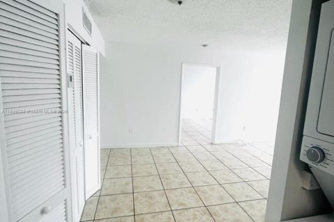 Appartement à louer à Miami, Floride: 2 chambres, 92.16 m2 № 1830605 - photo 6