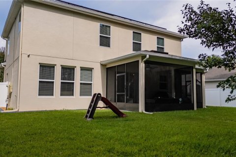 House in Eustis, Florida 5 bedrooms, 255.02 sq.m. № 1883869 - photo 18