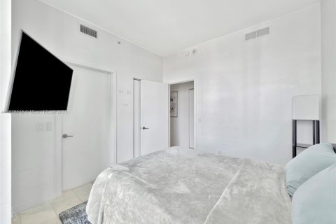 Copropriété à louer à Miami, Floride: 3 chambres, 153.2 m2 № 1981357 - photo 23