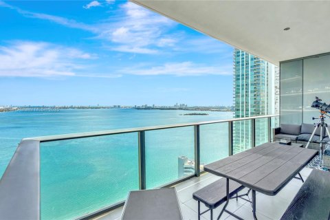 Copropriété à louer à Miami, Floride: 3 chambres, 153.2 m2 № 1981357 - photo 3