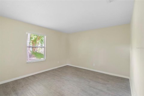 House in Palm Bay, Florida 3 bedrooms, 175.03 sq.m. № 1911482 - photo 21
