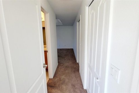 Casa en alquiler en Tampa, Florida, 4 dormitorios, 201.97 m2 № 1767951 - foto 12
