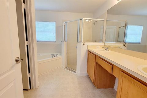 Casa en alquiler en Tampa, Florida, 4 dormitorios, 201.97 m2 № 1767951 - foto 15