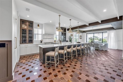 Villa ou maison à vendre à Anna Maria, Floride: 6 chambres, 420.38 m2 № 1733567 - photo 13