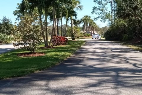 Commercial property in Vero Beach, Florida № 2146662 - photo 5