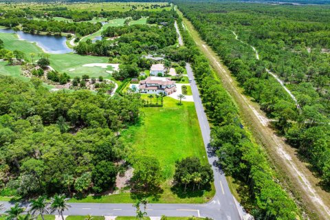 Commercial property in Jupiter, Florida № 2327638 - photo 3